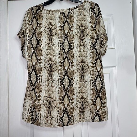 ee:some Snake Print Top - Picture 7 of 7